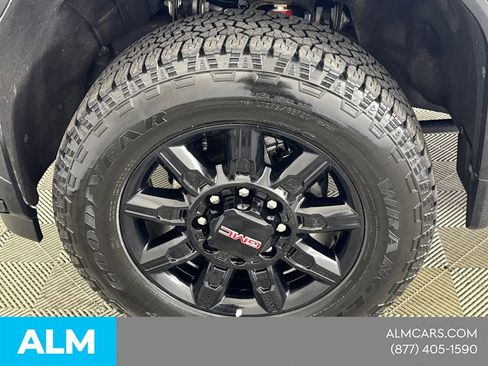 Used 2025 GMC Sierra 2500 AT4 w/ AT4 Premium Plus Package AWD/4WD image 15