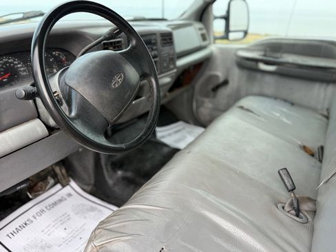 Used 2003 Ford F350 XL image 10