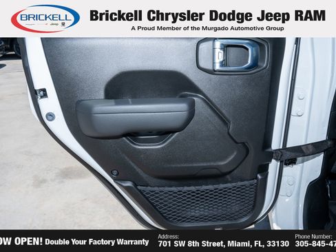Used 2026 Jeep Gladiator Sport AWD/4WD image 12
