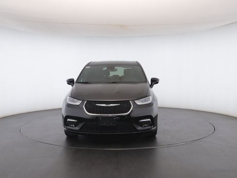 New 2026 Chrysler Pacifica Select image 37