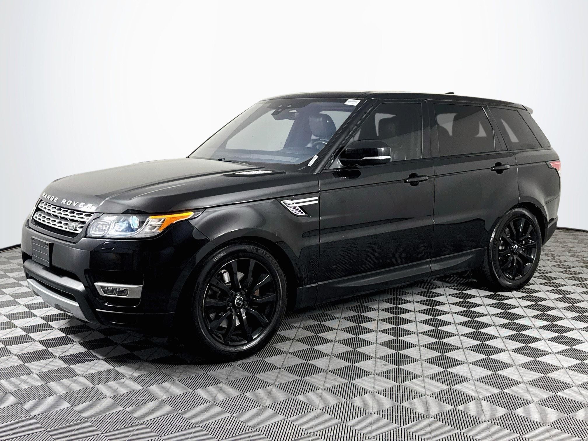 Used 2017 Land Rover Range Rover Sport HSE AWD/4WD image 4
