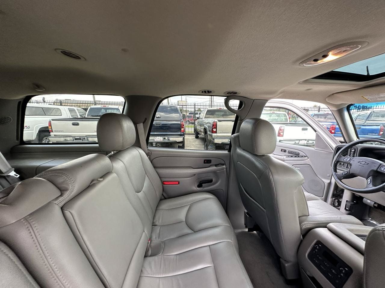 Used 2004 Chevrolet Tahoe LT w/ LT Preferred Equipment Group AWD/4WD image 73