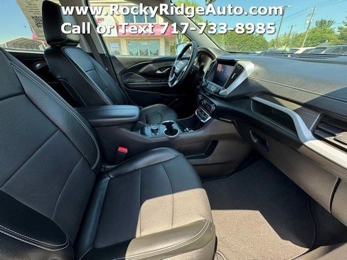 Used 2024 GMC Terrain SLT AWD/4WD image 13