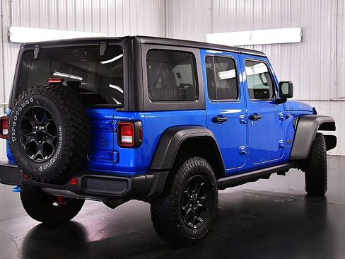 Used 2023 Jeep Wrangler Unlimited image 7