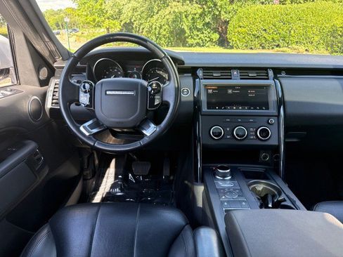 Used 2019 Land Rover Discovery SE AWD/4WD image 20