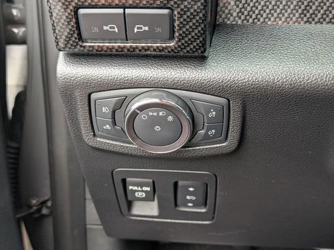 Used 2019 Ford F150 Lariat w/ Equipment Group 502A Luxury image 40