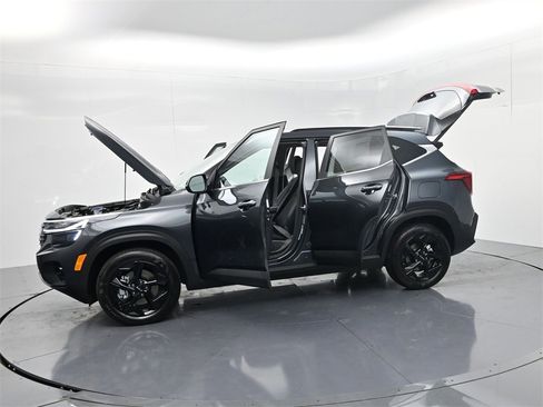 New 2026 Kia Seltos EX image 55