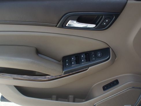 Used 2019 GMC Yukon XL SLT w/ Open Road Package RWD image 24