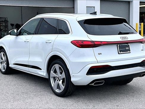 Certified 2025 Audi Q5 Prestige image 7