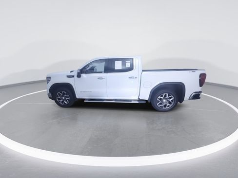 Used 2022 GMC Sierra 1500 SLT w/ SLT Premium Package AWD/4WD image 5