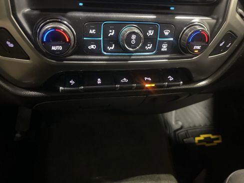 Used 2018 Chevrolet Silverado 1500 LT w/ All Star Edition AWD/4WD image 20