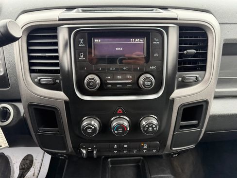 Used 2017 RAM 3500 Tradesman w/ Chrome Appearance Group AWD/4WD image 16