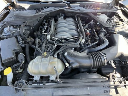 Used 2019 Ford Mustang GT Premium image 30