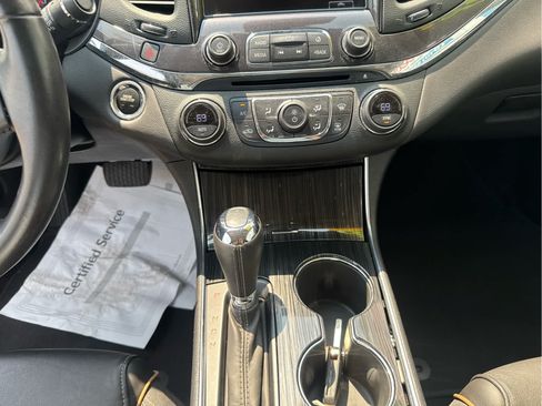 Used 2017 Chevrolet Impala Premier FWD image 28