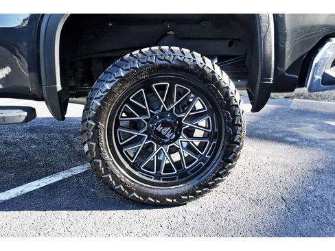 Used 2020 GMC Sierra 1500 SLT w/ SLT Premium Plus Package image 29