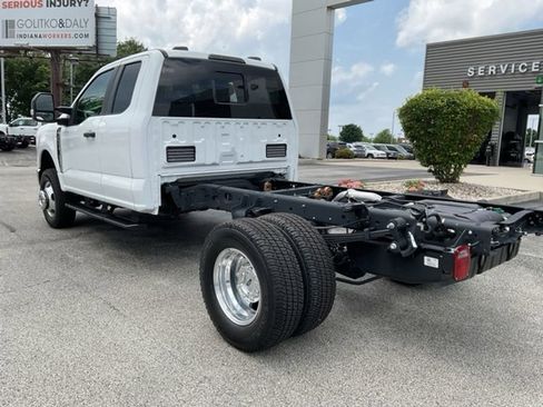 New 2025 Ford F350 XL w/ XL Chrome Package AWD/4WD image 9