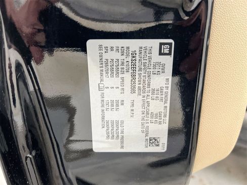 Used 2011 GMC Yukon Denali image 29