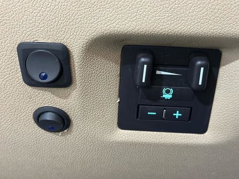 Used 2013 Chevrolet Silverado 2500 LTZ w/ LTZ Plus Package image 30