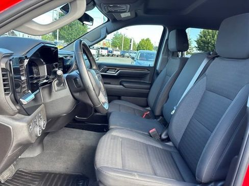 Used 2025 Chevrolet Silverado 1500 LT w/ Work Truck Package AWD/4WD image 9