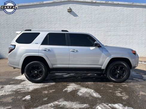 Used 2020 Toyota 4Runner SR5 image 1