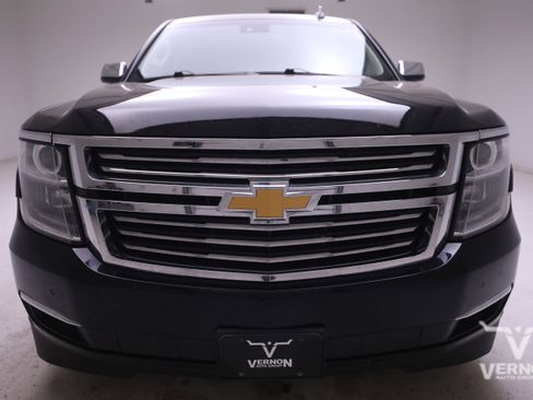 Used 2016 Chevrolet Suburban LTZ image 8