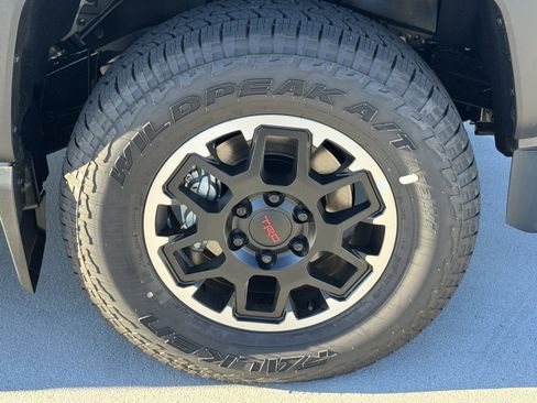 New 2025 Toyota Tacoma TRD Off-Road image 15