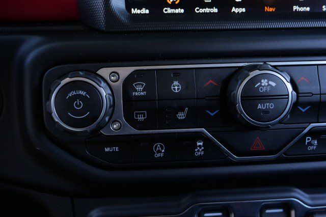 Used 2021 Jeep Gladiator Rubicon AWD/4WD image 22