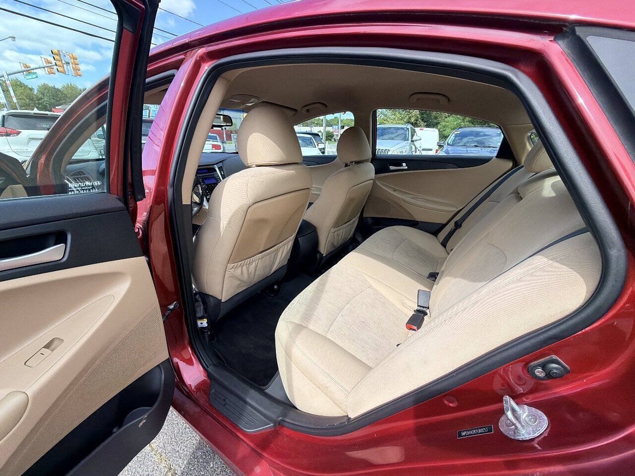 Used 2012 Hyundai Sonata GLS FWD image 44