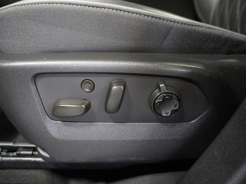 Used 2021 Buick Envision Avenir w/ Technology Package II image 18