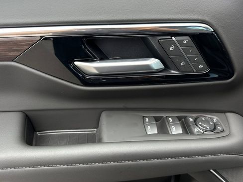 New 2026 Chevrolet Suburban LT RWD image 11