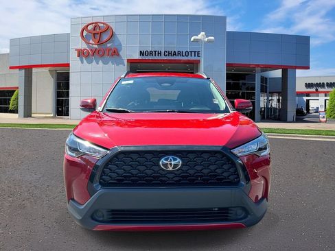 Used 2024 Toyota Corolla Cross LE AWD/4WD image 3