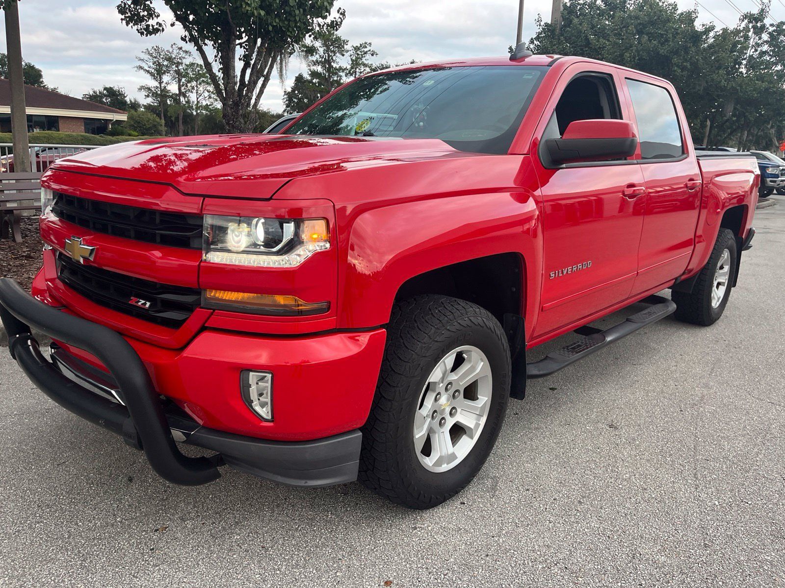 Used 2018 Chevrolet Silverado 1500 LT w/ All Star Edition AWD/4WD image 1