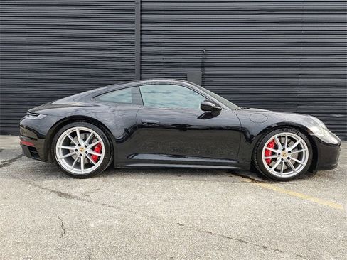 Used 2024 Porsche 911 Carrera 4 GTS image 8