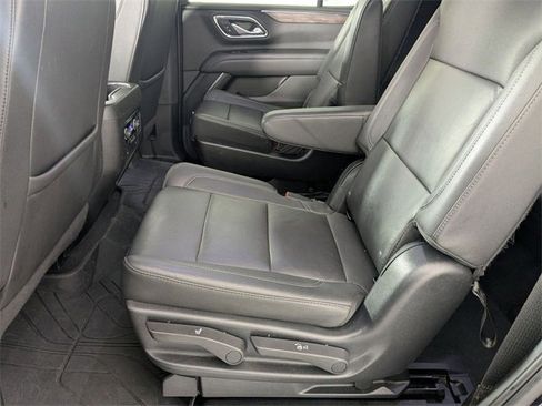 Used 2022 Chevrolet Tahoe LT w/ Luxury Package image 27