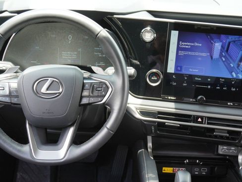 Certified 2025 Lexus RX 350 FWD w/ Accessory Package image 25
