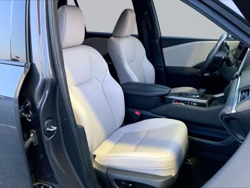 Used 2024 Lexus TX 350 FWD w/ Captains Chair Package image 8