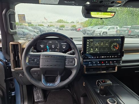 Used 2024 GMC Hummer EV 3X AWD/4WD image 15