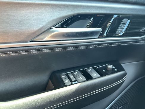 New 2026 Jeep Grand Wagoneer Limited AWD/4WD image 23