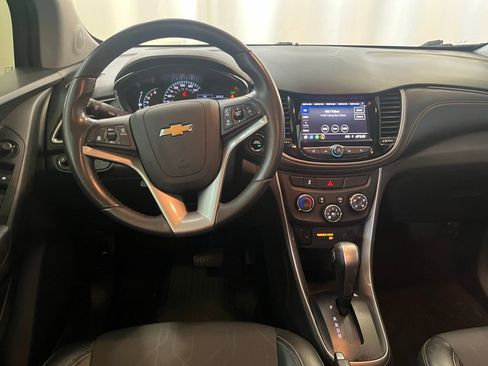 Used 2021 Chevrolet Trax LT w/ Sport Edition AWD/4WD image 19