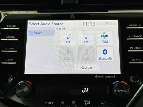 Used 2018 Toyota Camry XSE image 25