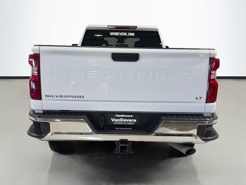 Used 2024 Chevrolet Silverado 2500 LT AWD/4WD image 9