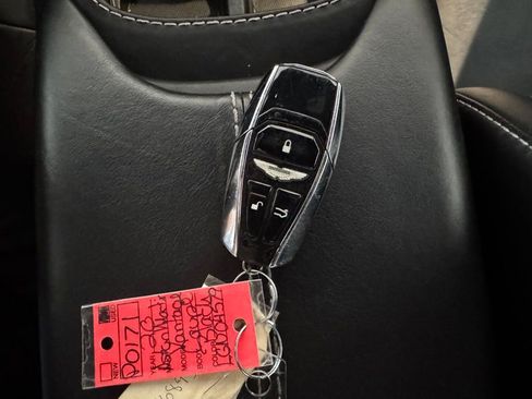 Used 2020 Aston Martin V8 Vantage Coupe image 42