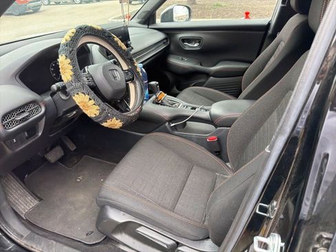 Certified 2023 Honda HR-V Sport image 18