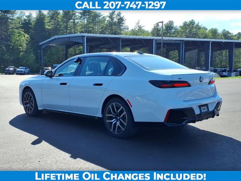 Used 2026 BMW 740i xDrive AWD/4WD image 7