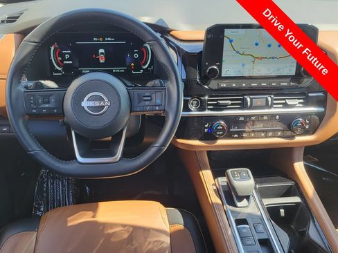 Used 2024 Nissan Pathfinder Platinum w/ Cargo Package FWD image 6