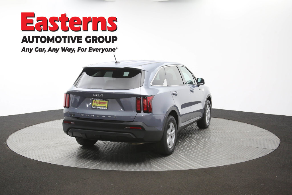 Used 2022 Kia Sorento LX FWD image 38