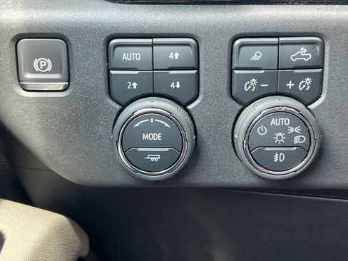 Used 2025 Chevrolet Silverado 1500 ZR2 w/ ZR2 Bison Edition AWD/4WD image 25