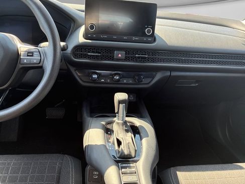 Used 2025 Honda HR-V LX image 18
