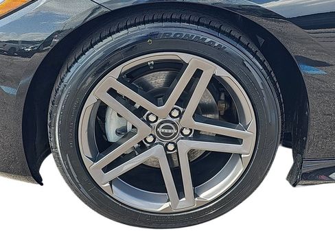 Used 2025 Nissan Z Sport w/ Floor Mat Package RWD image 28