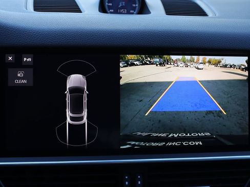 Used 2021 Porsche Cayenne Coupe image 25